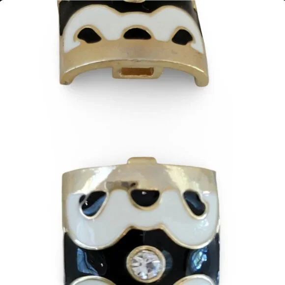 Beautiful Vintage-Inspired Black & White Enamel Bangle Bracelet - Picture 3 of 7